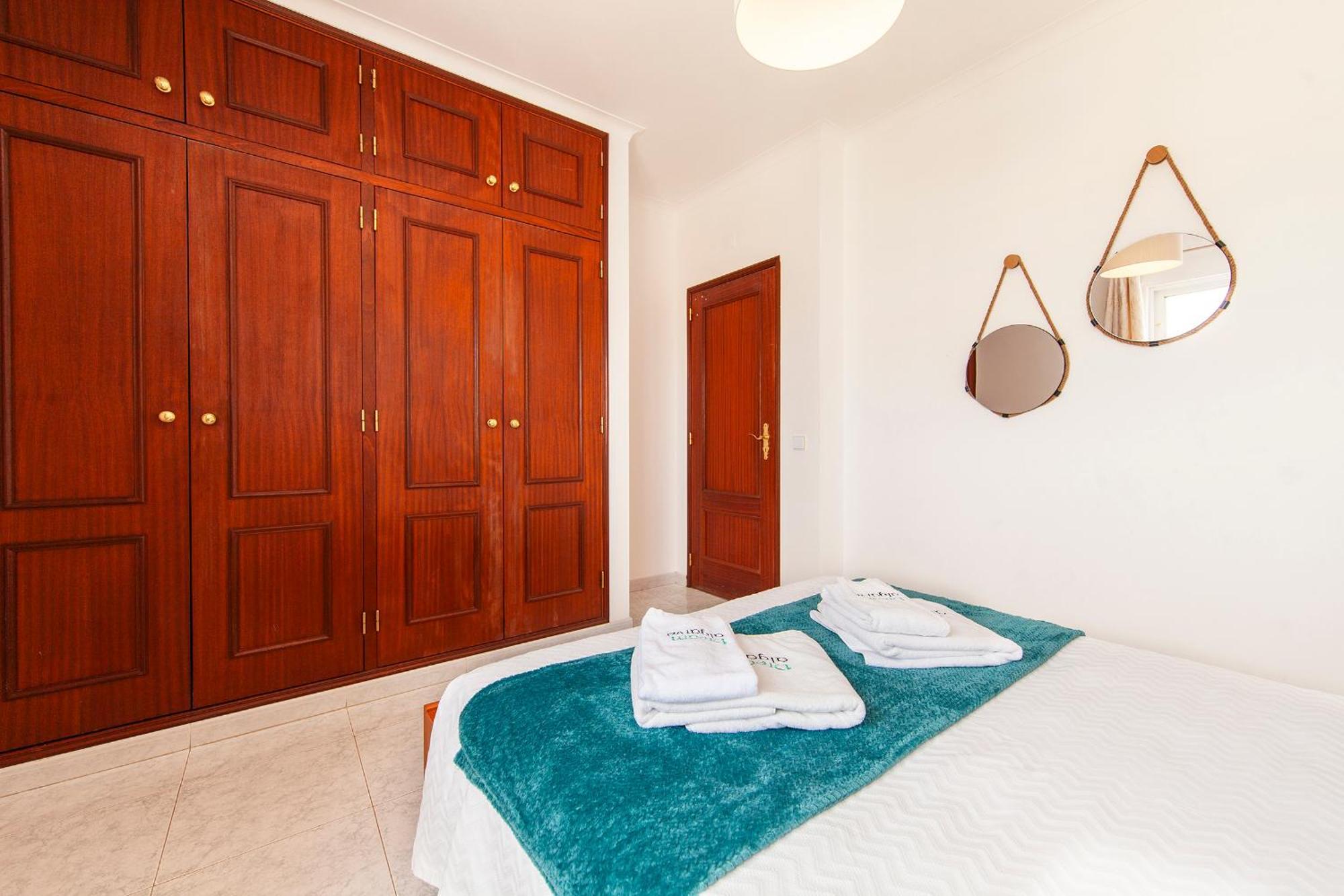B37 - City Central Door Apartment Lagos Bagian luar foto